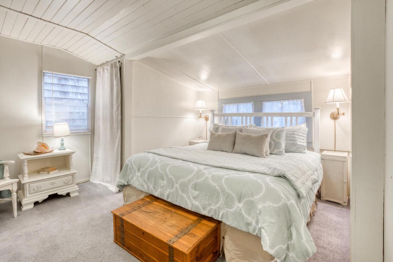 Seaside Classic Cozy Bungalow Eksteriør billede